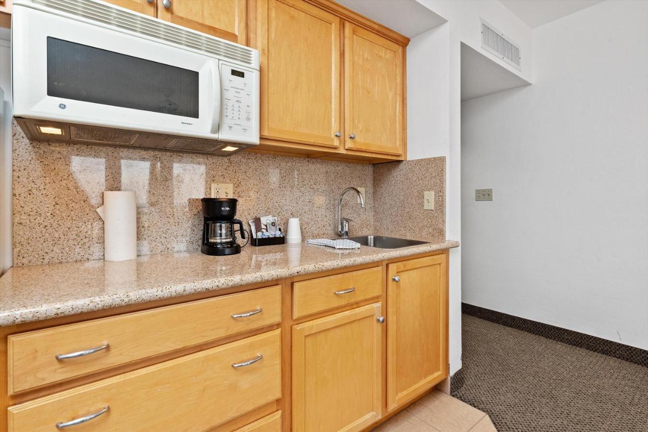 פיסמו ביץ' Beach House Inn & Suites מראה חיצוני תמונה